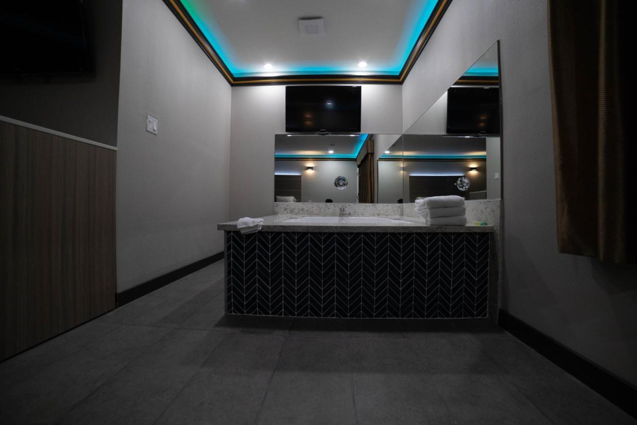 Artesia Motor Inn 벨플라워 외부 사진